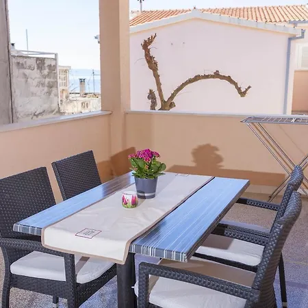 Ivan & Tonka 투체피