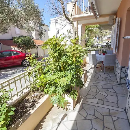 Ivan & Tonka 아파트