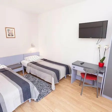 아파트 Ivan & Tonka 투체피